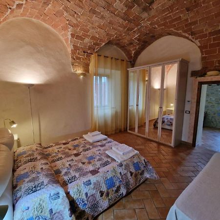 Piccola Casa Toscana Con Giardino Con Vista Mozzafiato Podere Cordicella Exterior foto